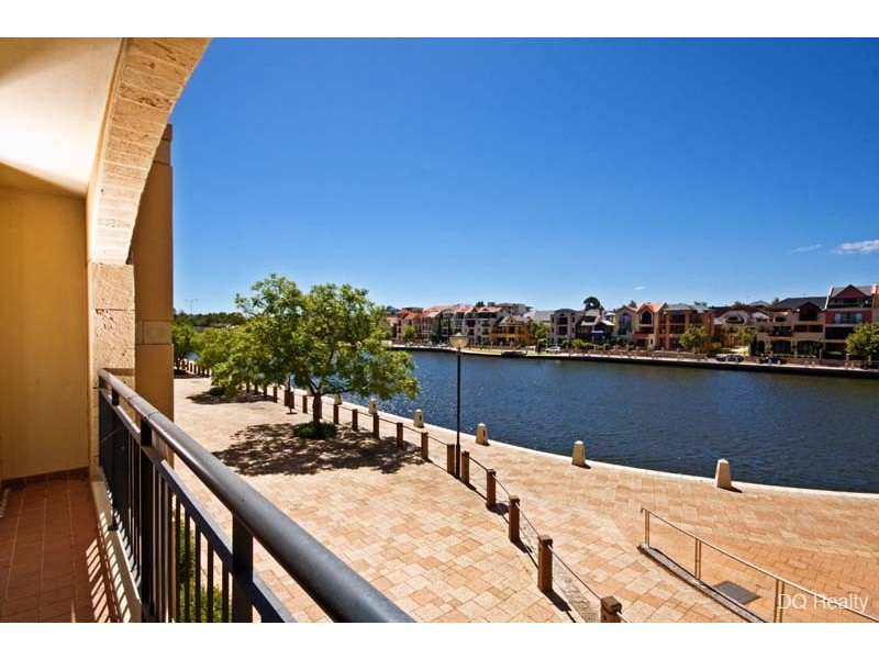2/20 Royal Street, East Perth WA 6004