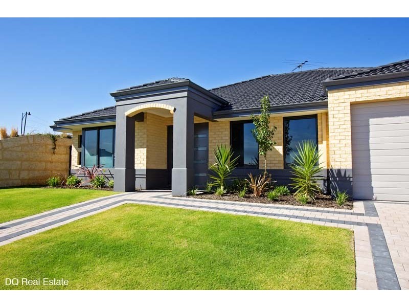 12 Redrobin Link, Tapping WA 6065