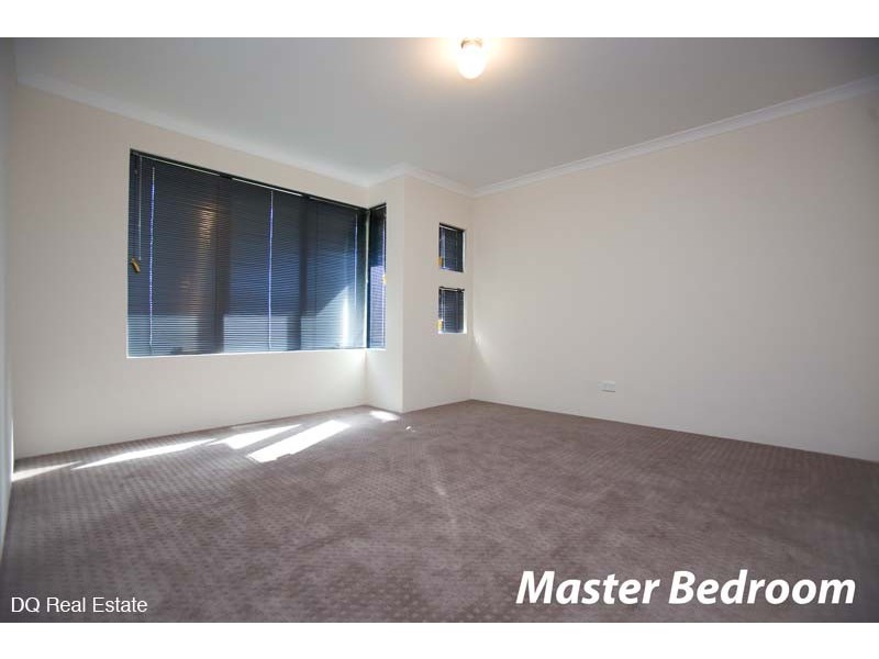 12 Redrobin Link, Tapping WA 6065