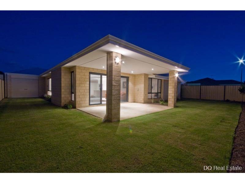 18 Tibicen Road, Tapping WA 6065