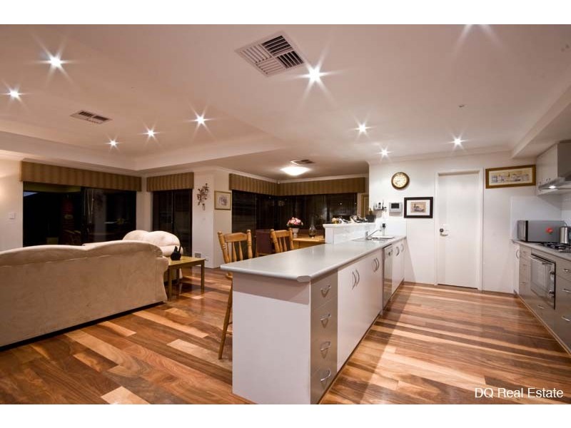 16 Scarfo Approach, Tapping WA 6065