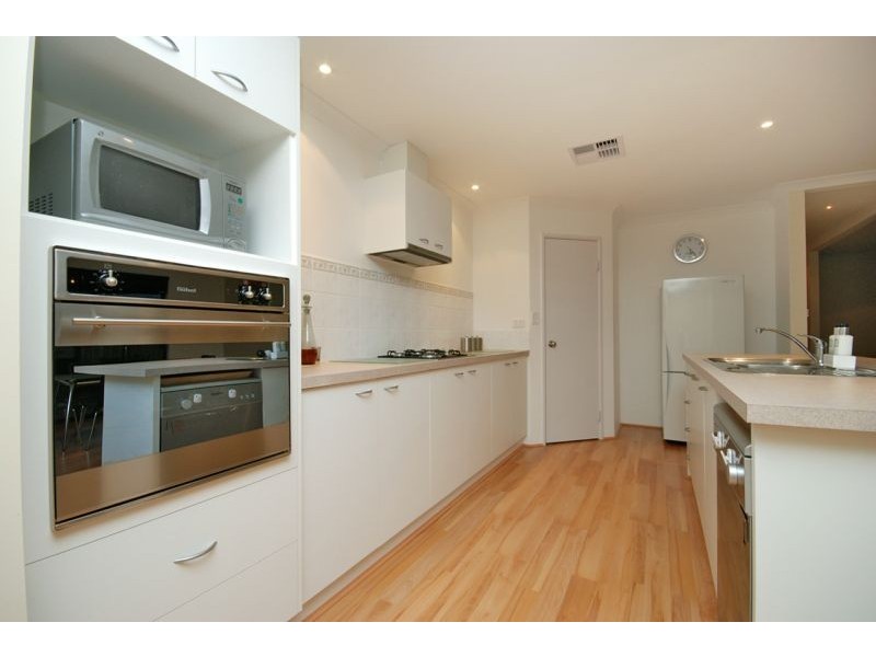 15 Vinciullo Way, Sinagra WA 6065