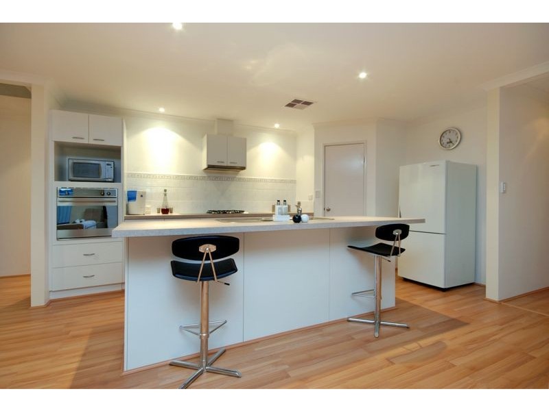 15 Vinciullo Way, Sinagra WA 6065