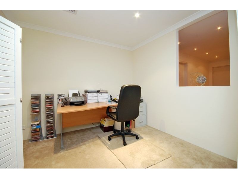 15 Vinciullo Way, Sinagra WA 6065