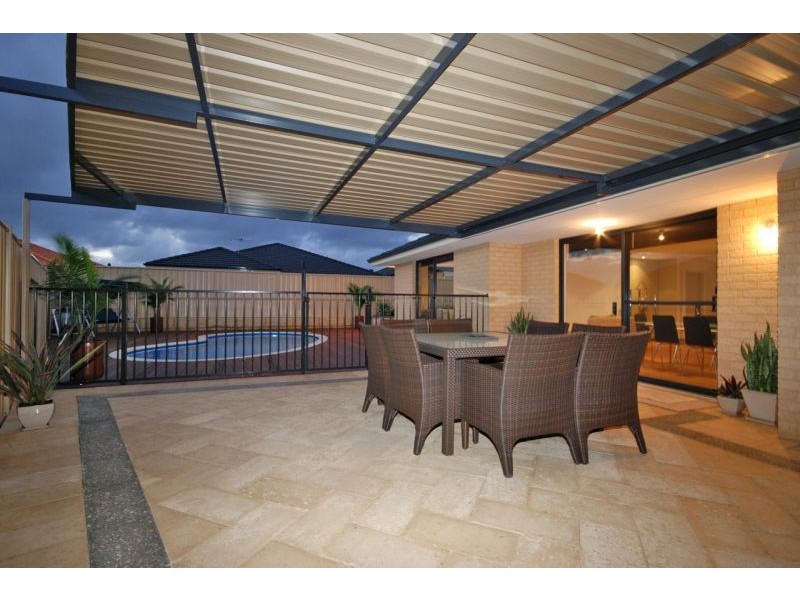 15 Vinciullo Way, Sinagra WA 6065