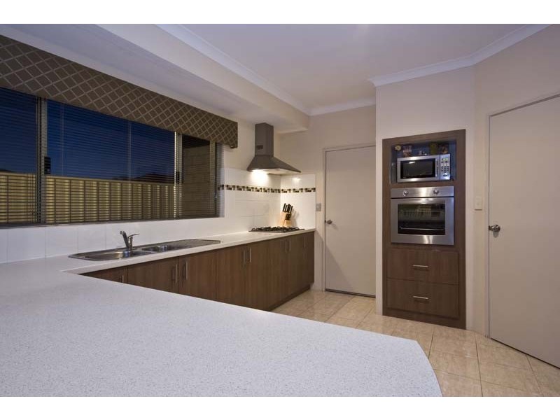 16 Castroreale Boulevard, Sinagra WA 6065