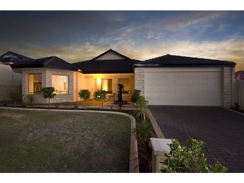 16 Castroreale Boulevard, Sinagra WA 6065