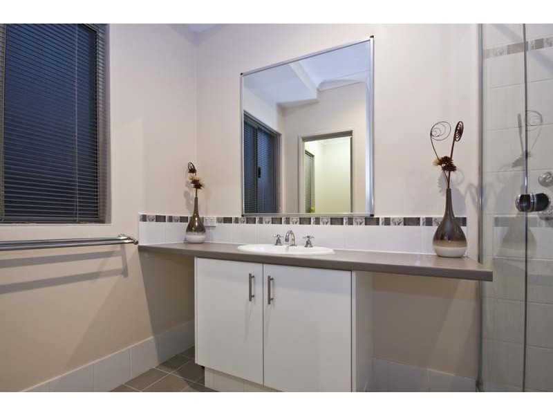 16 Castroreale Boulevard, Sinagra WA 6065