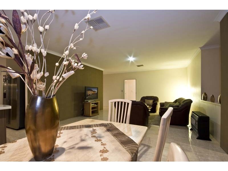 16 Castroreale Boulevard, Sinagra WA 6065