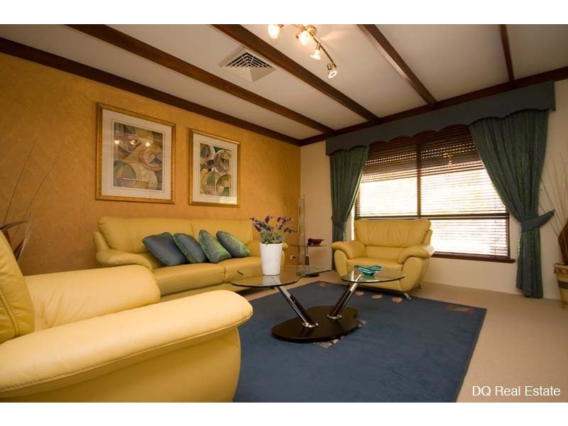 84 The Crest, Woodvale WA 6026