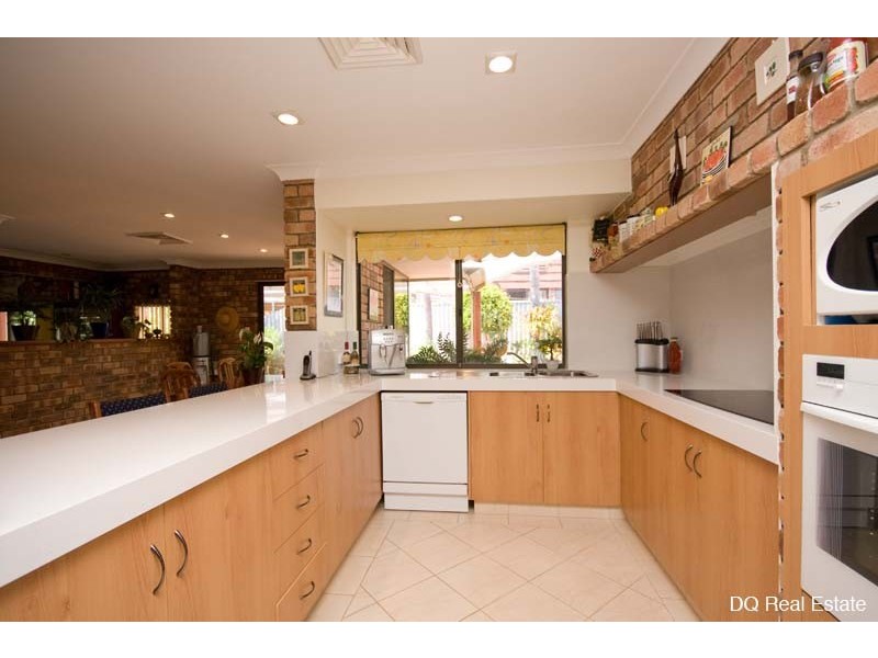 84 The Crest, Woodvale WA 6026