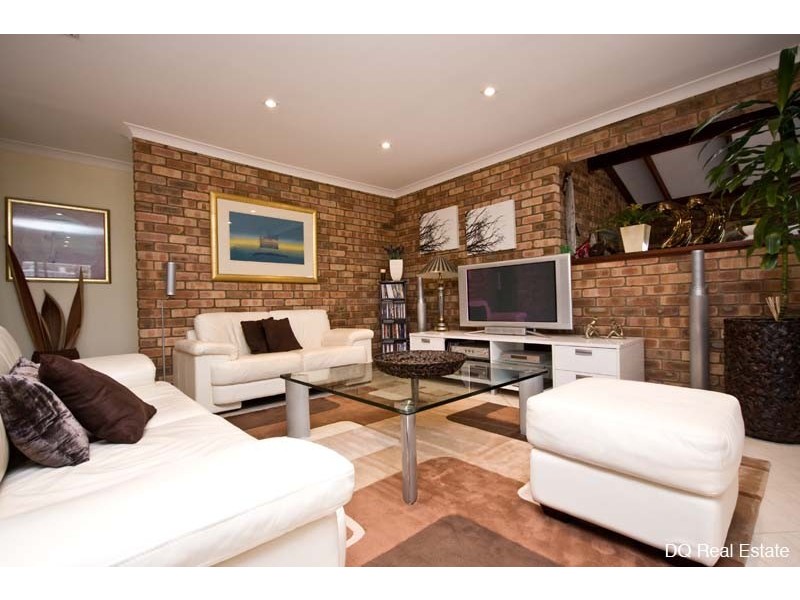 84 The Crest, Woodvale WA 6026