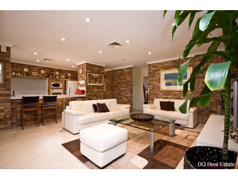 84 The Crest, Woodvale WA 6026