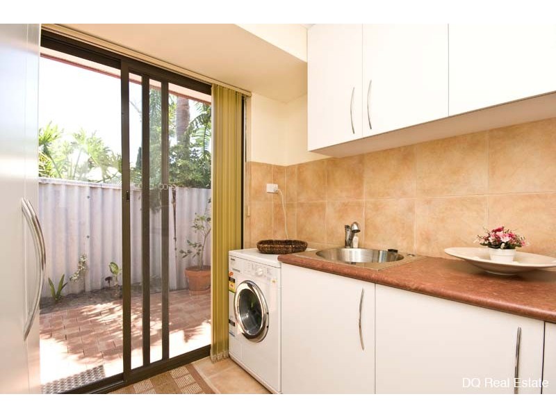 84 The Crest, Woodvale WA 6026