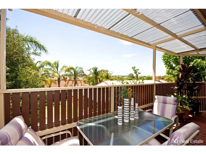 84 The Crest, Woodvale WA 6026