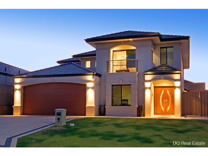 35 Beckett Circuit, Darch WA 6065