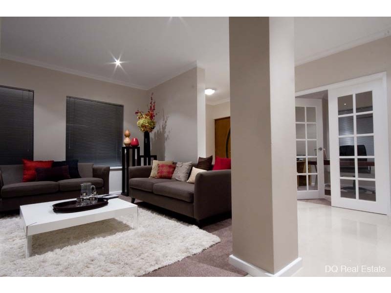 35 Beckett Circuit, Darch WA 6065