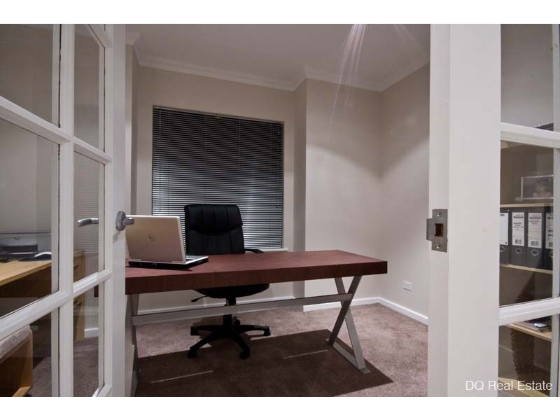 35 Beckett Circuit, Darch WA 6065