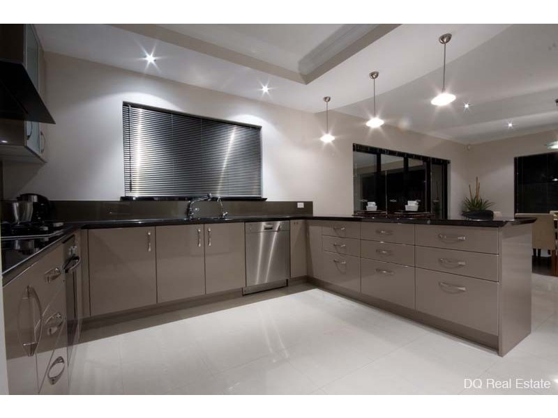 35 Beckett Circuit, Darch WA 6065