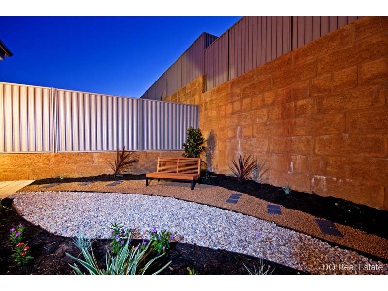 35 Beckett Circuit, Darch WA 6065