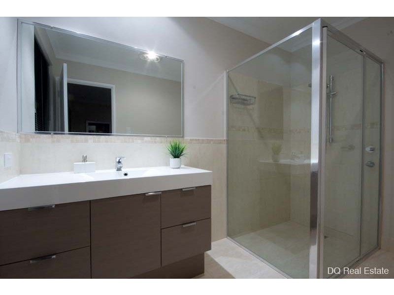 35 Beckett Circuit, Darch WA 6065