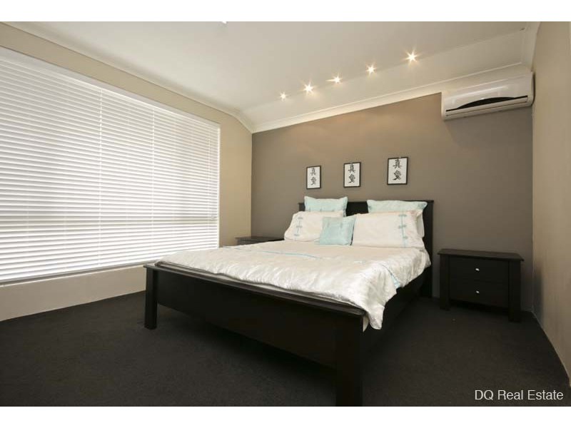 18 Vinciullo Way, Sinagra WA 6065