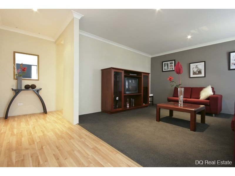 18 Vinciullo Way, Sinagra WA 6065