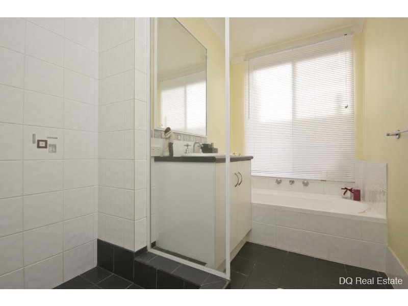 18 Vinciullo Way, Sinagra WA 6065