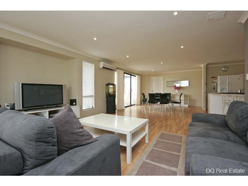 18 Vinciullo Way, Sinagra WA 6065