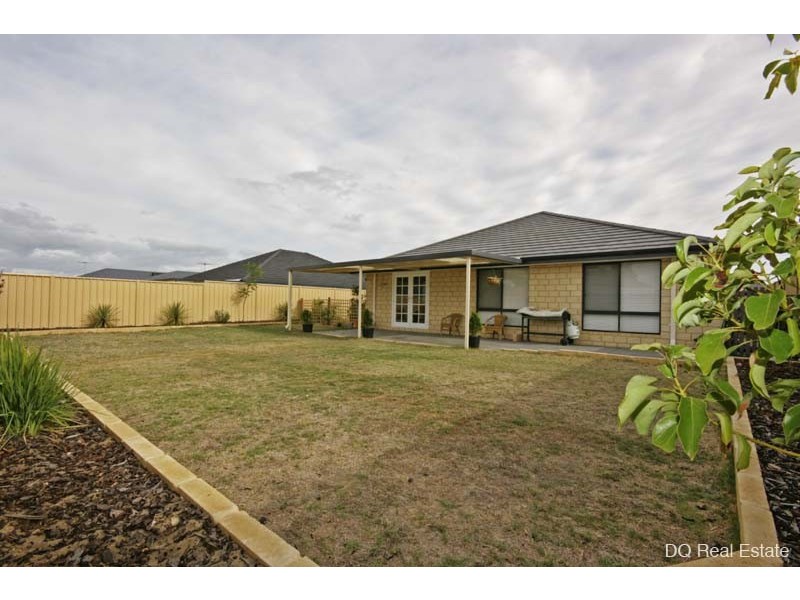 18 Vinciullo Way, Sinagra WA 6065