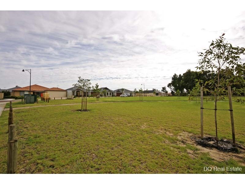 18 Vinciullo Way, Sinagra WA 6065