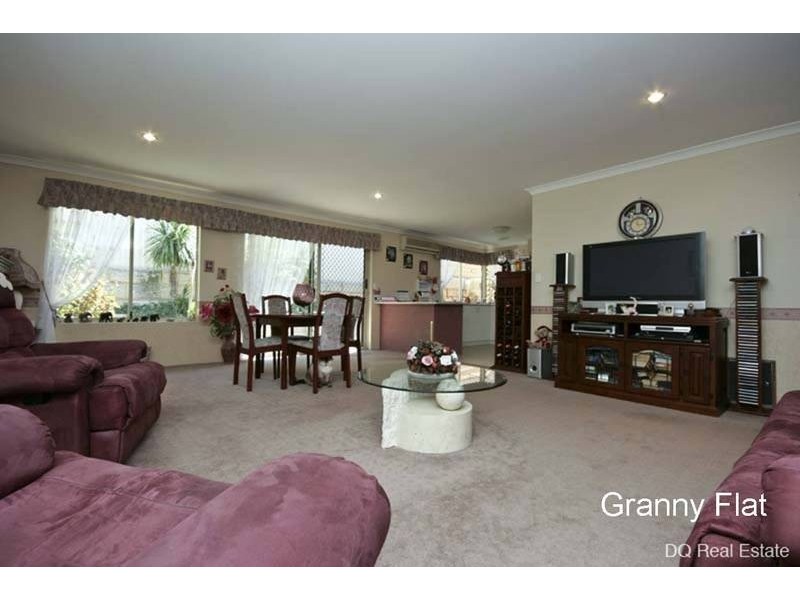 5 Tama Way, Pearsall WA 6065