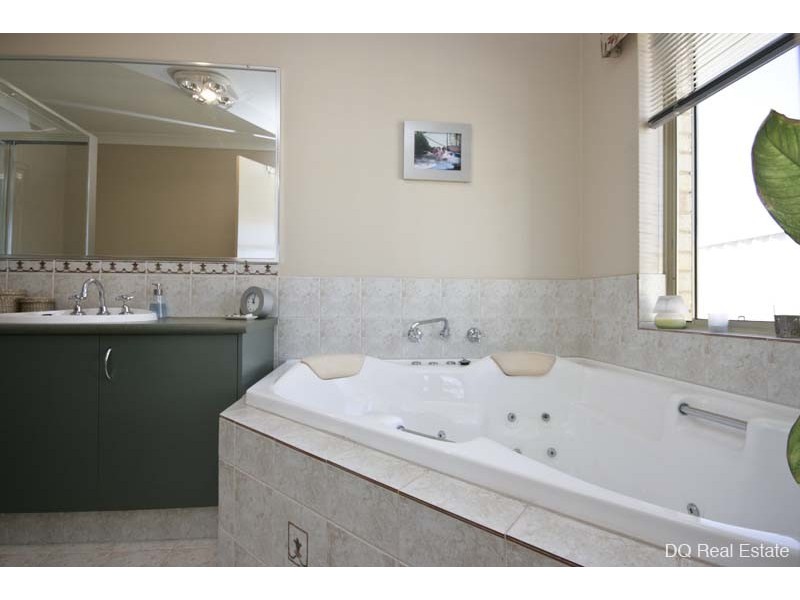 5 Tama Way, Pearsall WA 6065