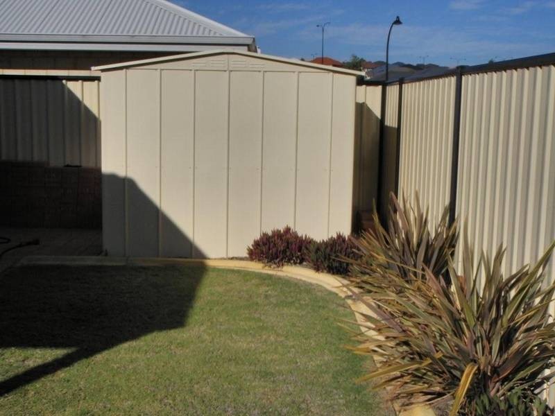 24 Edenbrook Terrace, Clarkson WA 6030