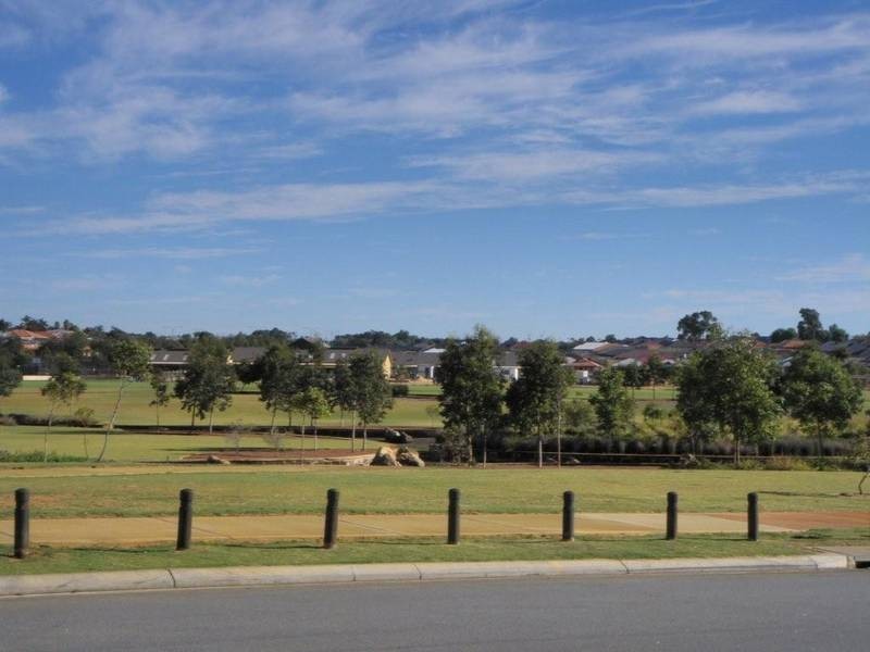 24 Edenbrook Terrace, Clarkson WA 6030