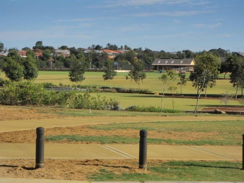 24 Edenbrook Terrace, Clarkson WA 6030