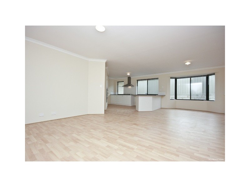 9 Cabanel Brace, Tapping WA 6065