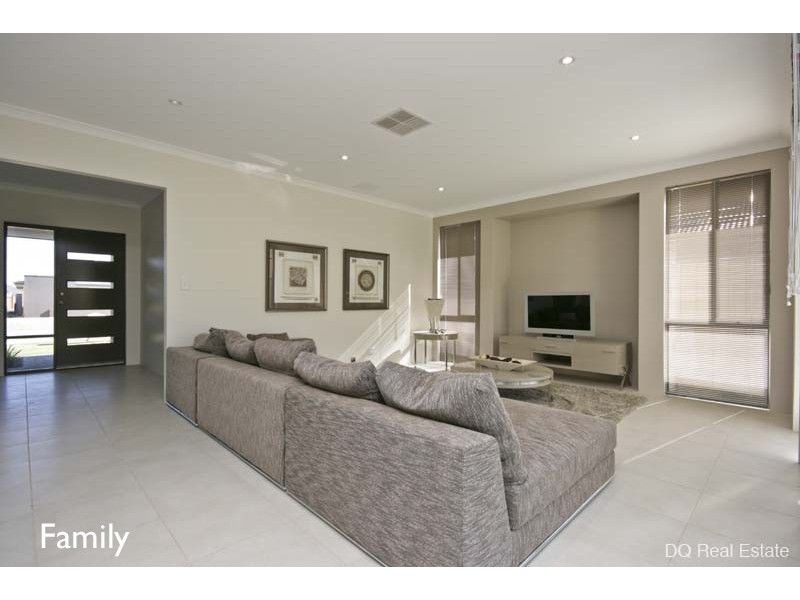 25 Tibicen Road, Tapping WA 6065