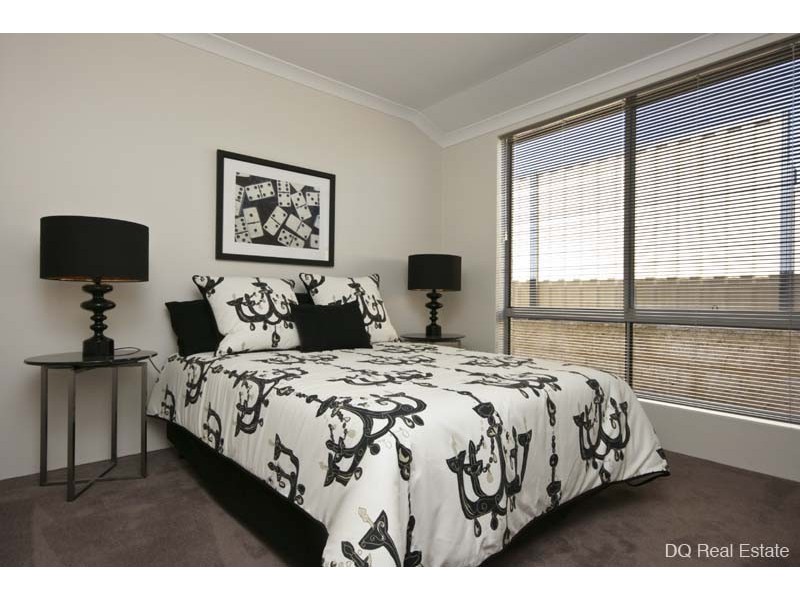 25 Tibicen Road, Tapping WA 6065