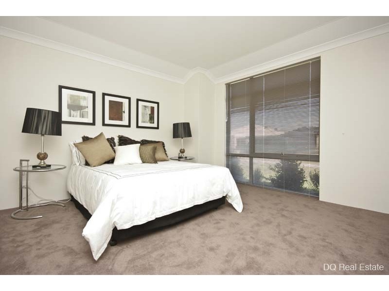 25 Tibicen Road, Tapping WA 6065