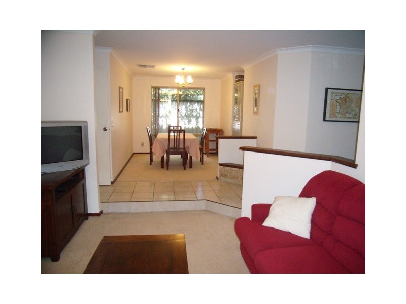 39 Chichester Drive, Woodvale WA 6026