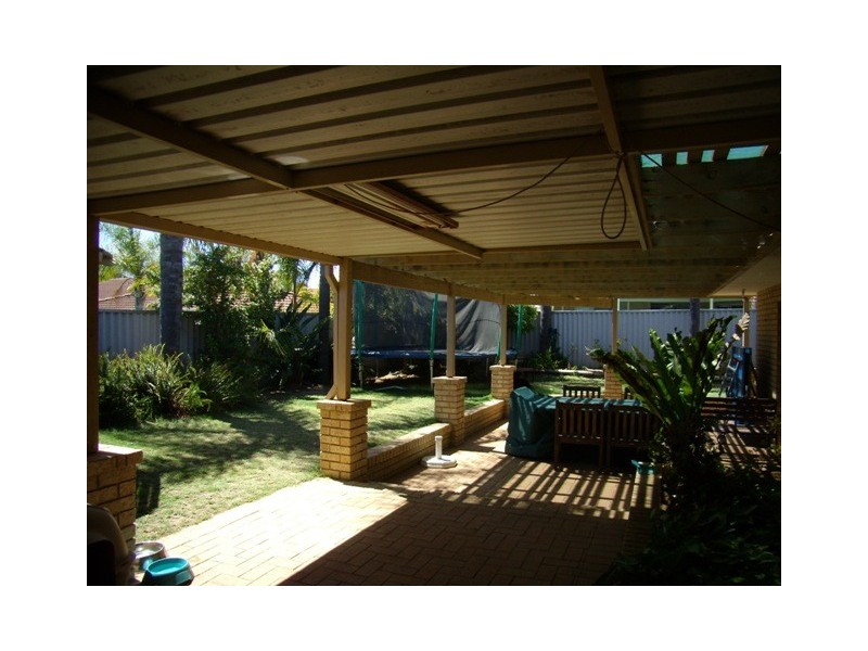 39 Chichester Drive, Woodvale WA 6026