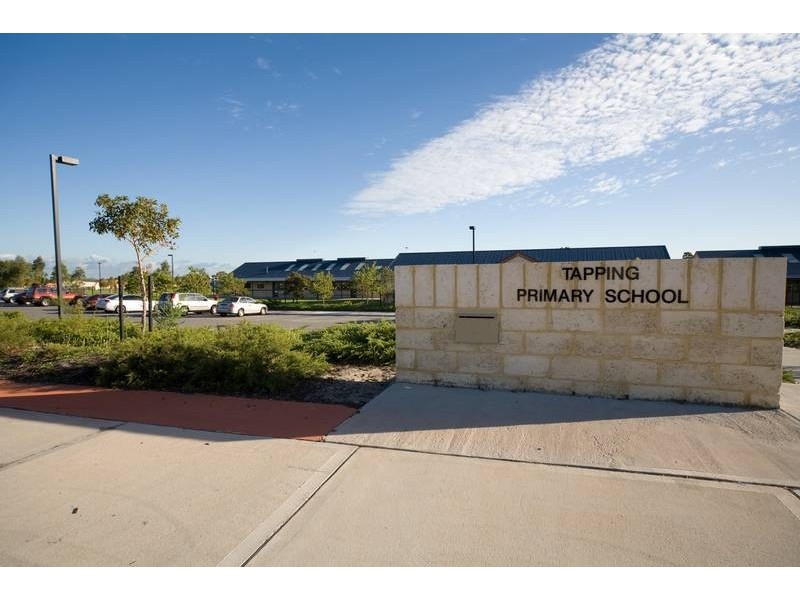 9 Goshawk Street, Tapping WA 6065