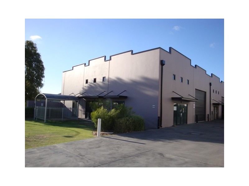 1/6 Uppill Place, Wangara WA 6065