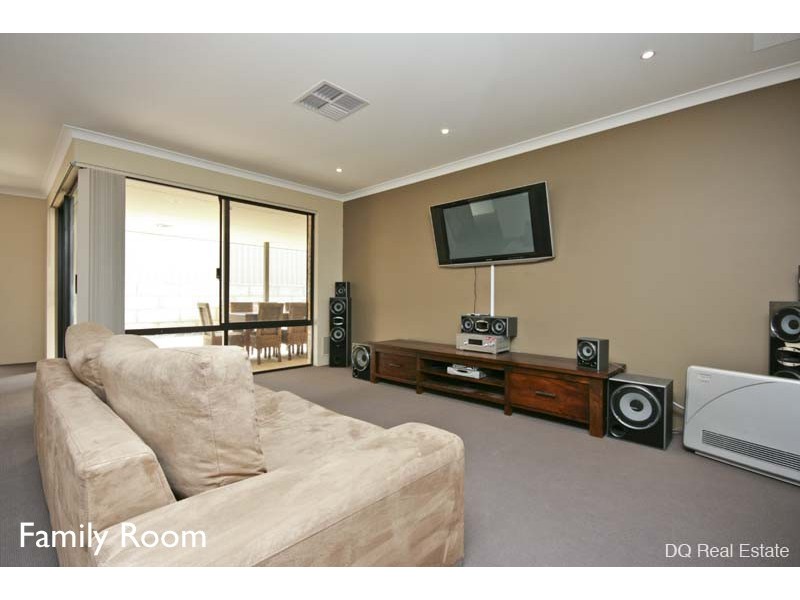 123 Waldburg Drive, Tapping WA 6065