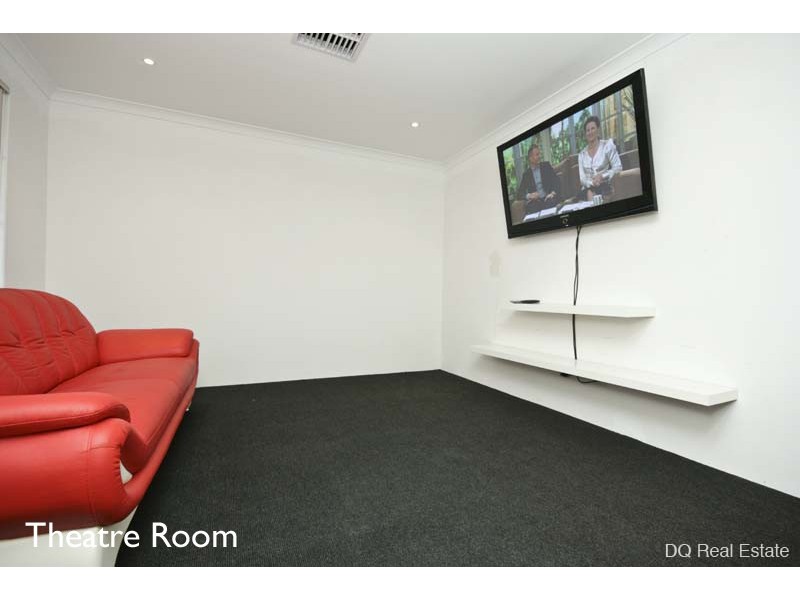 123 Waldburg Drive, Tapping WA 6065