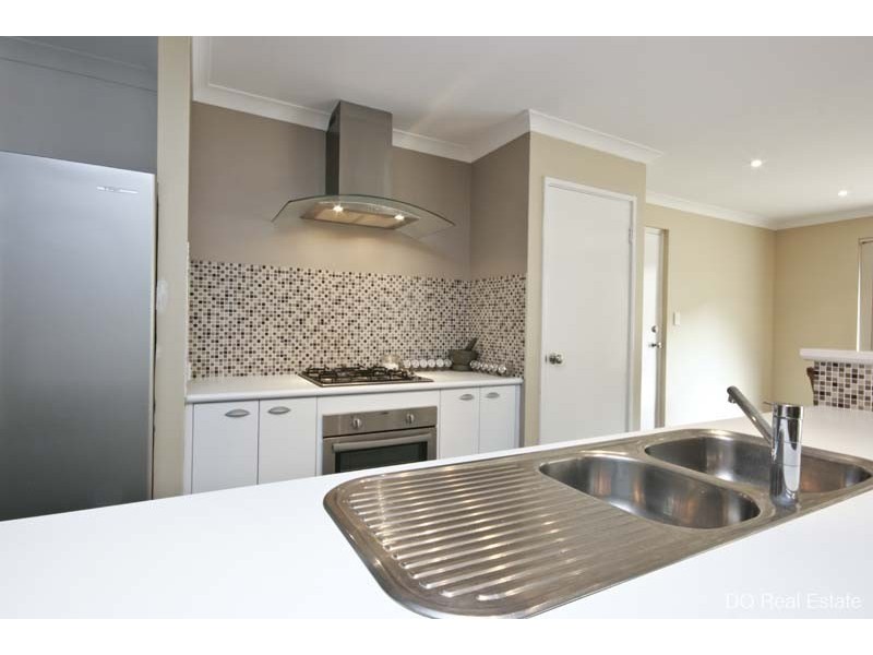 123 Waldburg Drive, Tapping WA 6065