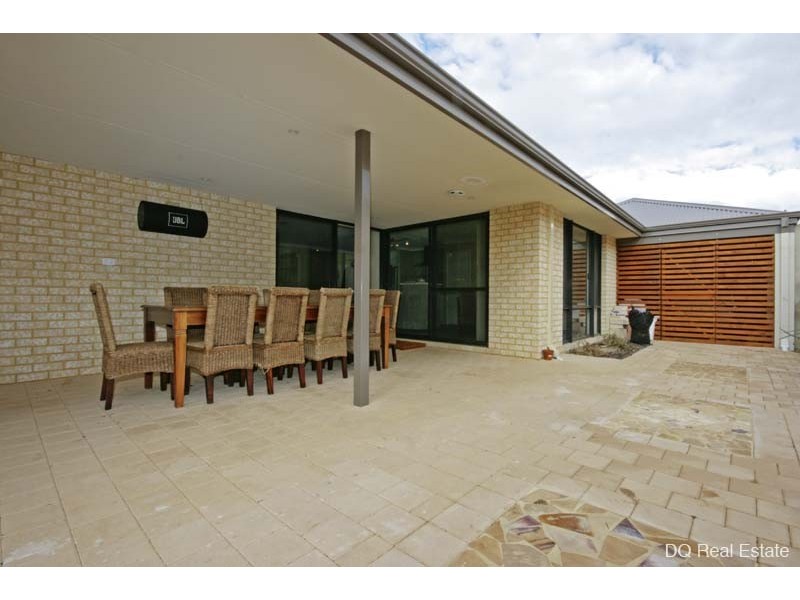 123 Waldburg Drive, Tapping WA 6065