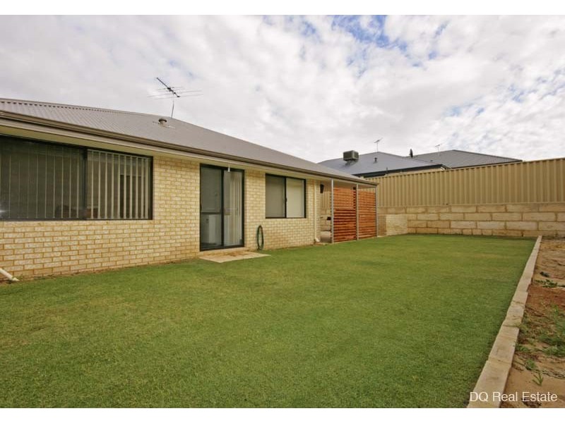 123 Waldburg Drive, Tapping WA 6065