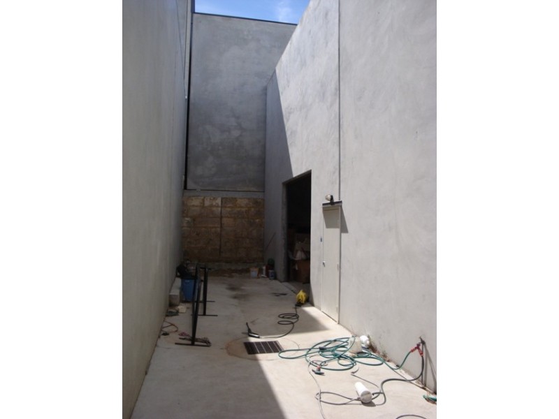 7 Whyalla Court, Bibra Lake WA 6163